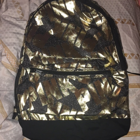 NWT‎ Pink backpack